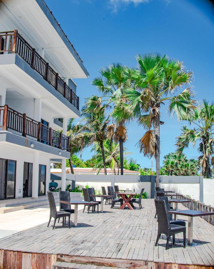 Majula Boutique Hotel Serrekunda Exterior photo